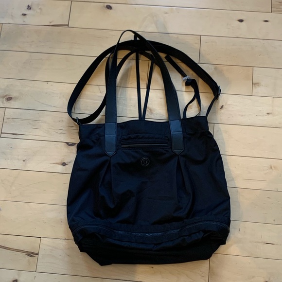 lululemon athletica Handbags - Lululemon gym bag